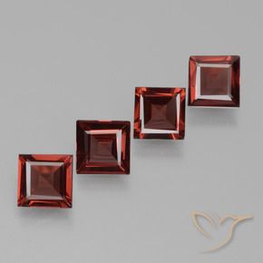 Shop natural 2.44ct 濃いスカーレットレッド ロードライトガーネット gems, 四角形, from モザンビーグ at GemSelect. In stock, global shipping!