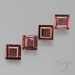 Shop natural 2.37ct ダークレッド ロードライトガーネット gems, 四角形, from モザンビーグ at GemSelect. In stock, global shipping!