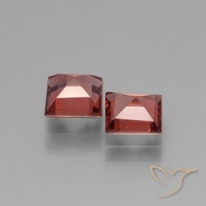 Shop natural 1.43ct 濃いスカーレットレッド ロードライトガーネット gems, 四角形, from モザンビーグ at GemSelect. In stock, global shipping!