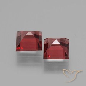 Shop natural 1.56ct ピンクがかったレッド ロードライトガーネット gems, 四角形, from モザンビーグ at GemSelect. In stock, global shipping!