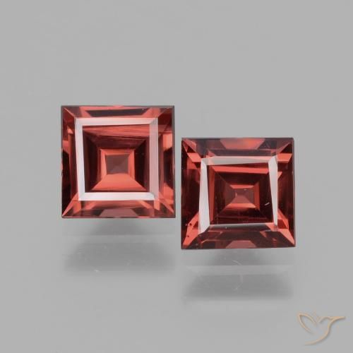 Shop natural 1.62ct ミディアムレッド ロードライトガーネット gems, 四角形, from モザンビーグ at GemSelect. In stock, global shipping!