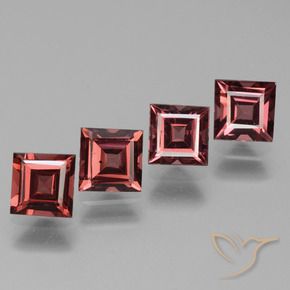 Shop natural 2.85ct ディープレッド ロードライトガーネット gems, 四角形, from モザンビーグ at GemSelect. In stock, global shipping!