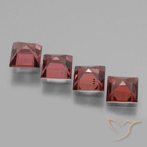 Shop natural 2.85ct ディープレッド ロードライトガーネット gems, 四角形, from モザンビーグ at GemSelect. In stock, global shipping!