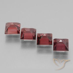 Shop natural 3.02ct ダークレッド ロードライトガーネット gems, 四角形, from モザンビーグ at GemSelect. In stock, global shipping!
