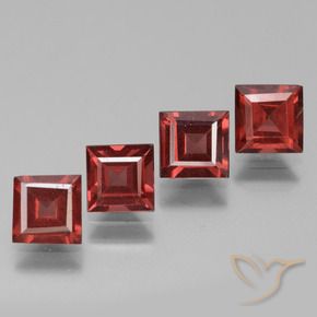 Shop natural 2.93ct ディープレッド ロードライトガーネット gems, 四角形, from モザンビーグ at GemSelect. In stock, global shipping!
