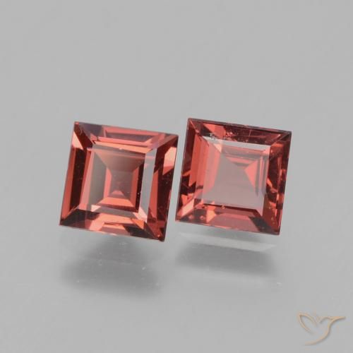 Shop natural 1.51ct ミディアムレッド ロードライトガーネット gems, 四角形, from モザンビーグ at GemSelect. In stock, global shipping!