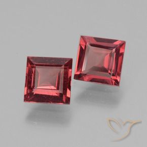 Shop natural 1.49ct ピンクがかったレッド ロードライトガーネット gems, 四角形, from モザンビーグ at GemSelect. In stock, global shipping!