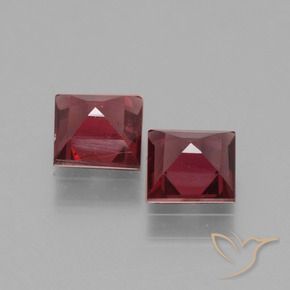 Shop natural 1.50ct ミディアムレッド ロードライトガーネット gems, 四角形, from モザンビーグ at GemSelect. In stock, global shipping!
