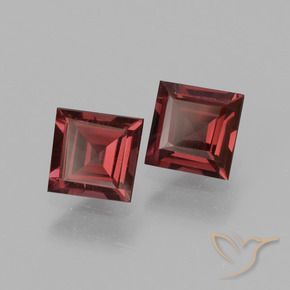 Shop natural 1.48ct ダークレッド ロードライトガーネット gems, 四角形, from モザンビーグ at GemSelect. In stock, global shipping!