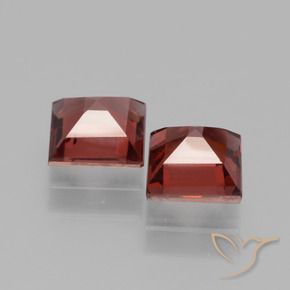 Shop natural 1.62ct ディープレッド ロードライトガーネット gems, 四角形, from モザンビーグ at GemSelect. In stock, global shipping!