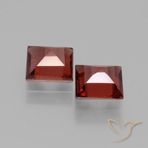 Shop natural 1.52ct スカーレットレッド ロードライトガーネット gems, 四角形, from モザンビーグ at GemSelect. In stock, global shipping!