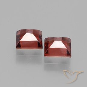 Shop natural 1.50ct ディープレッド ロードライトガーネット gems, 四角形, from モザンビーグ at GemSelect. In stock, global shipping!