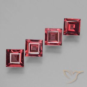 Shop natural 2.52ct ミディアムレッド ロードライトガーネット gems, 四角形, from モザンビーグ at GemSelect. In stock, global shipping!