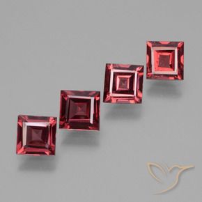 Shop natural 2.64ct ミディアムレッド ロードライトガーネット gems, 四角形, from モザンビーグ at GemSelect. In stock, global shipping!