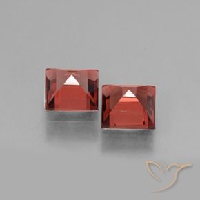 Shop natural 1.55ct ミディアムレッド ロードライトガーネット gems, 四角形, from モザンビーグ at GemSelect. In stock, global shipping!