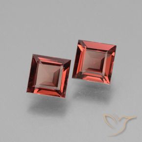 Shop natural 1.45ct ディープレッド ロードライトガーネット gems, 四角形, from モザンビーグ at GemSelect. In stock, global shipping!