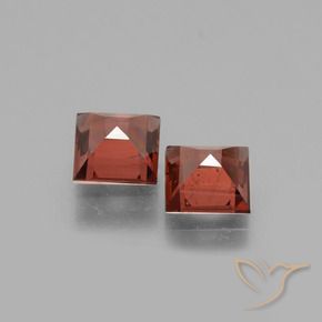 Shop natural 1.39ct ディープレッド ロードライトガーネット gems, 四角形, from モザンビーグ at GemSelect. In stock, global shipping!