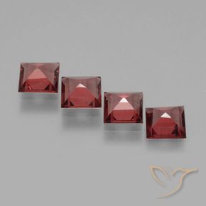 Shop natural 2.62ct ミディアムレッド ロードライトガーネット gems, 四角形, from モザンビーグ at GemSelect. In stock, global shipping!