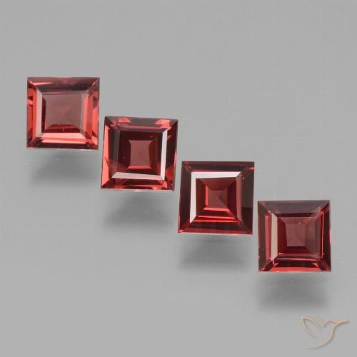 Shop natural 2.20ct ミディアムレッド ロードライトガーネット gems, 四角形, from モザンビーグ at GemSelect. In stock, global shipping!