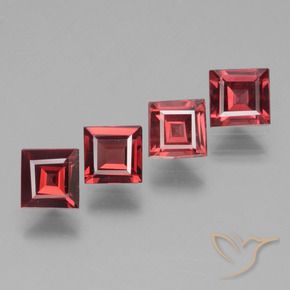 Shop natural 2.30ct ディープレッド ロードライトガーネット gems, 四角形, from モザンビーグ at GemSelect. In stock, global shipping!