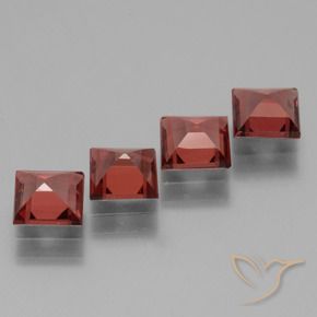 Shop natural 2.71ct スカーレットレッド ロードライトガーネット gems, 四角形, from モザンビーグ at GemSelect. In stock, global shipping!