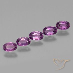 Shop natural 2.01ct ミディアムパープル ロードライトガーネット gems, 楕円形, from モザンビーグ at GemSelect. In stock, global shipping!