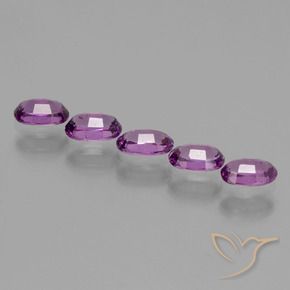 Shop natural 2.01ct ミディアムパープル ロードライトガーネット gems, 楕円形, from モザンビーグ at GemSelect. In stock, global shipping!