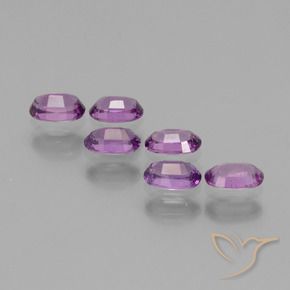 Shop natural 2.42ct ミディアムパープル ロードライトガーネット gems, 楕円形, from モザンビーグ at GemSelect. In stock, global shipping!