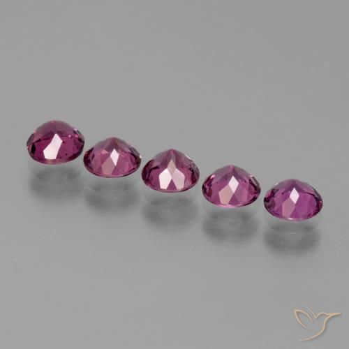 Shop natural 2.61ct 濃いマゼンタピンク ロードライトガーネット gems, ラウンド, from タンザニア at GemSelect. In stock, global shipping!