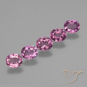 Shop natural 2.93ct 赤みがかったパープル ロードライトガーネット gems, 楕円形, from タンザニア at GemSelect. In stock, global shipping!
