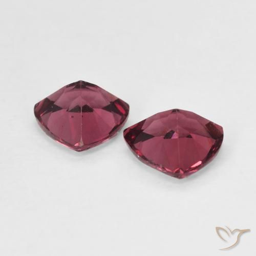 Shop natural 1.08ct パープルレッド ロードライトガーネット gems, トリリオン, from モザンビーグ at GemSelect. In stock, global shipping!