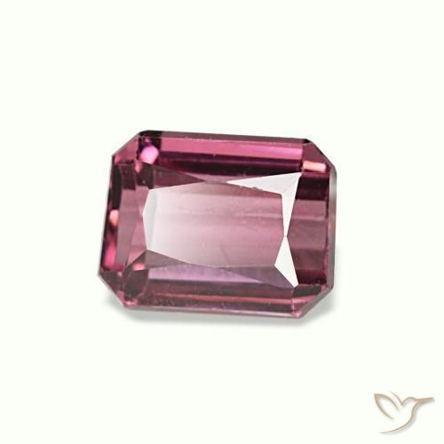 0.86カラットの天然Light Merlot Redロードライトガーネット（4.4×4.1 mm・エメラルドカット）