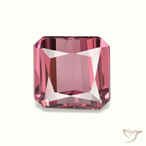 1.24カラットの天然Light Merlot Redロードライトガーネット（5.7×5.5 mm・エメラルドカット）
