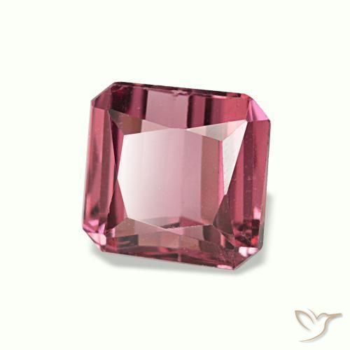 1.24カラットの天然Light Merlot Redロードライトガーネット（5.7×5.5 mm・エメラルドカット）