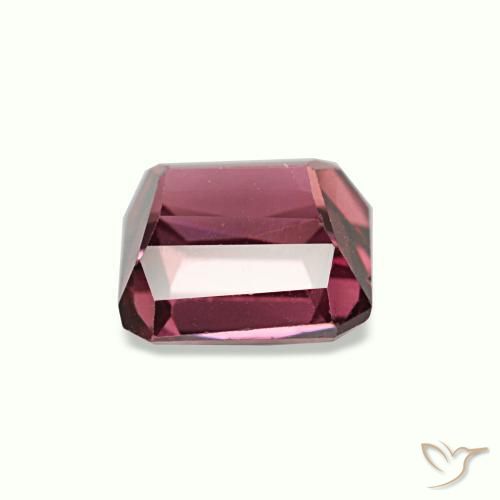 1.24カラットの天然Light Merlot Redロードライトガーネット（5.7×5.5 mm・エメラルドカット）
