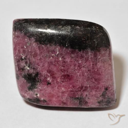 63.42ct 天然 マルチカラー ロードナイト, ファンシー, オペーク