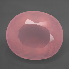150.95カラットの天然ピンクローズクォーツ（37.6×32.3 mm・透明）