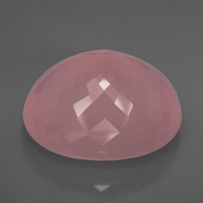 150.95カラットの天然ピンクローズクォーツ（37.6×32.3 mm・透明）