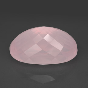 138.35カラットの天然ピンクローズクォーツ（40.2×25.7 mm・透明）