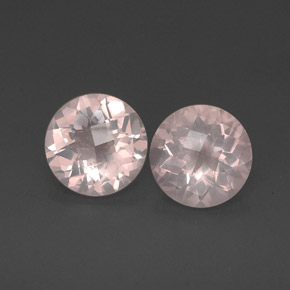 カラットの天然ピンクローズクォーツ（11.98 mm・透明）