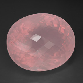 173.95カラットの天然ピンクローズクォーツ（39.5×33 mm・透明）