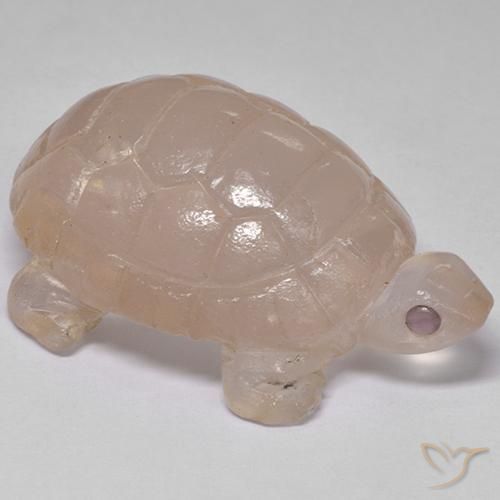 63.33カラットの天然ミディアムピンクローズクォーツ（35.7×21.4 mm・ファンシーシェイプ）