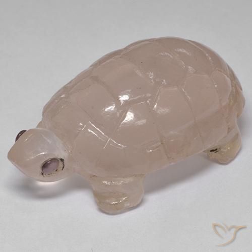 63.33カラットの天然ミディアムピンクローズクォーツ（35.7×21.4 mm・ファンシーシェイプ）