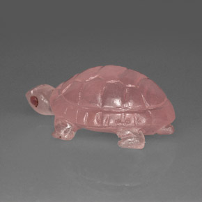 57.63カラットの天然ピンクローズクォーツ（36×20.7 mm・透明）