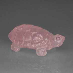 48.42カラットの天然ピンクローズクォーツ（34.2×19 mm・透明）