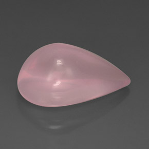26.30カラットの天然ピンクローズクォーツ（24.9×15.5 mm・透明）
