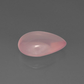 7.49カラットの天然ピンクローズクォーツ（15.9×11.5 mm・透明）