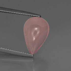 5.75カラットの天然ピンクローズクォーツ（14.2×9.8 mm・透明）