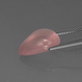 5.75カラットの天然ピンクローズクォーツ（14.2×9.8 mm・透明）