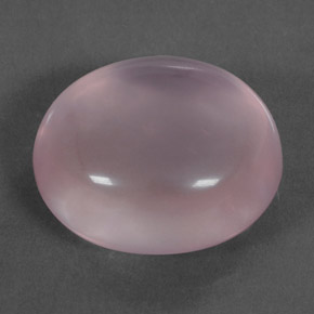 35.78カラットの天然ピンクローズクォーツ（22.3×19.2 mm・オーバルカット）